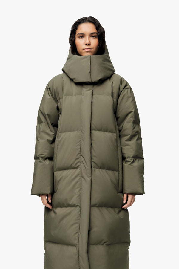 Stranda down coat