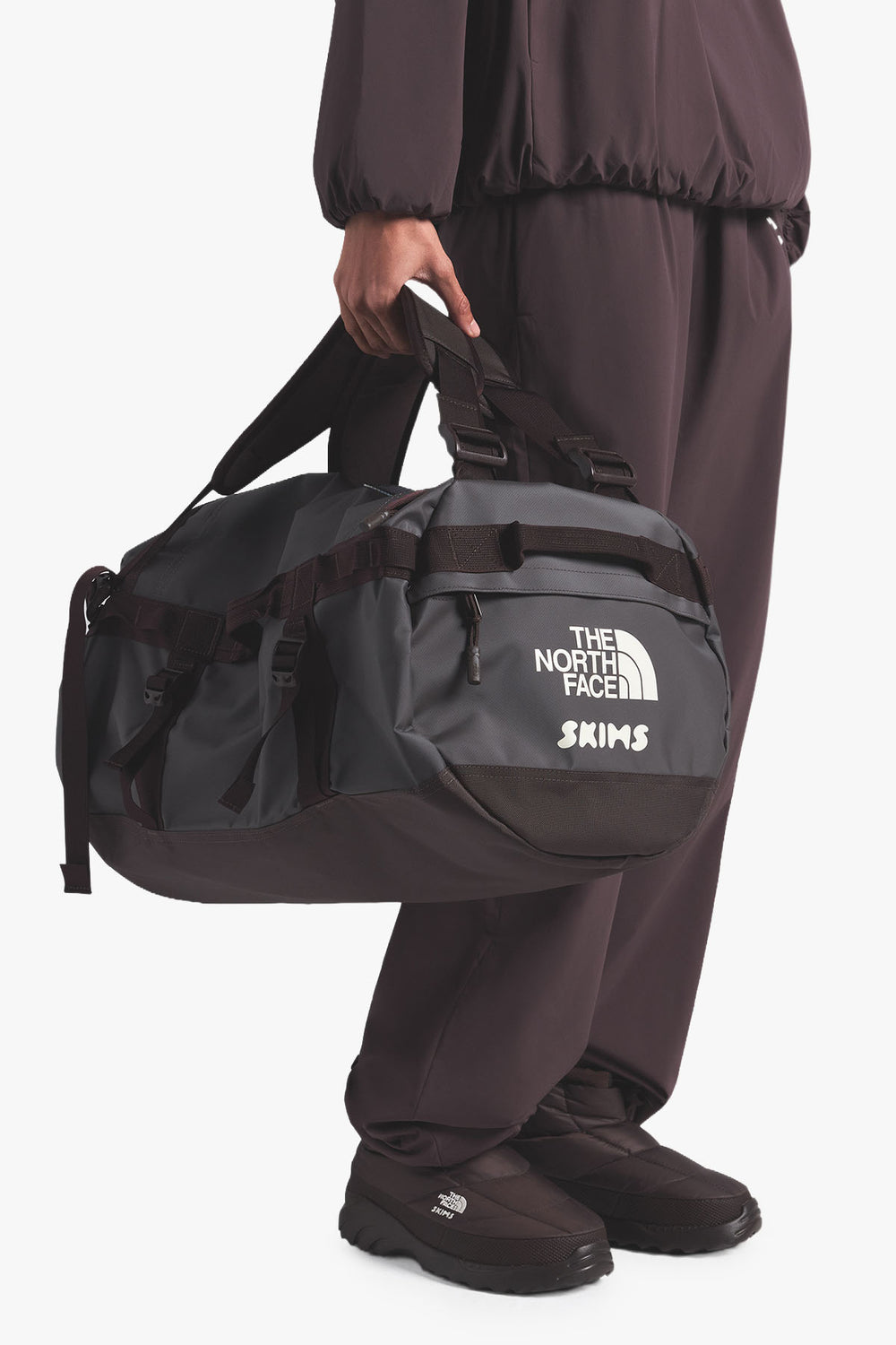TNF X SKIMS BASE CAMP DUFFEL - S