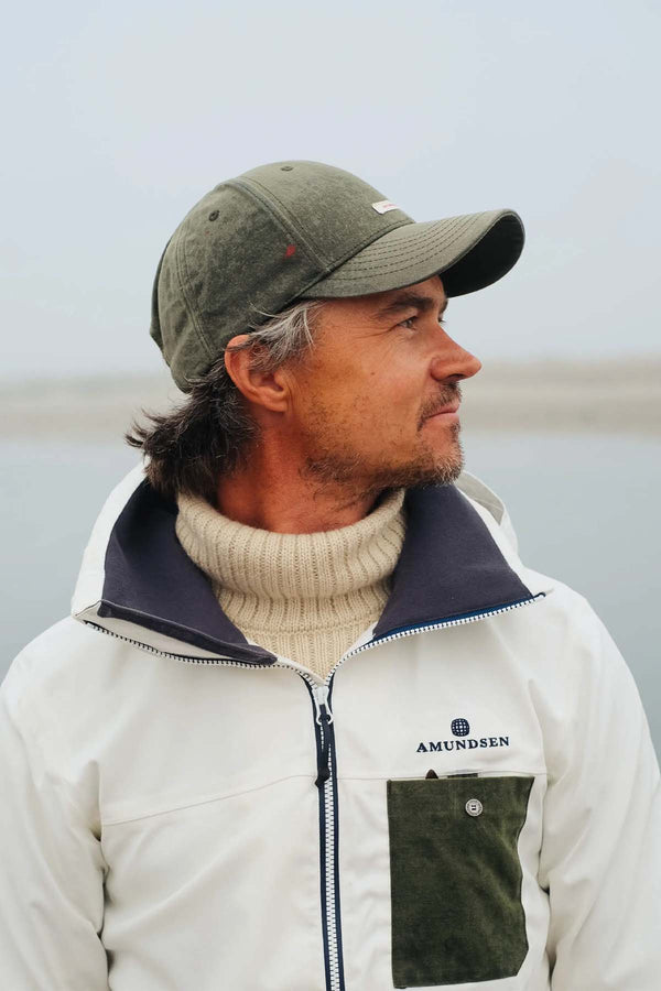Waxed cotton cap