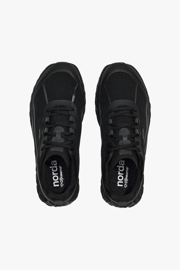 Norda 002M Stealth Black