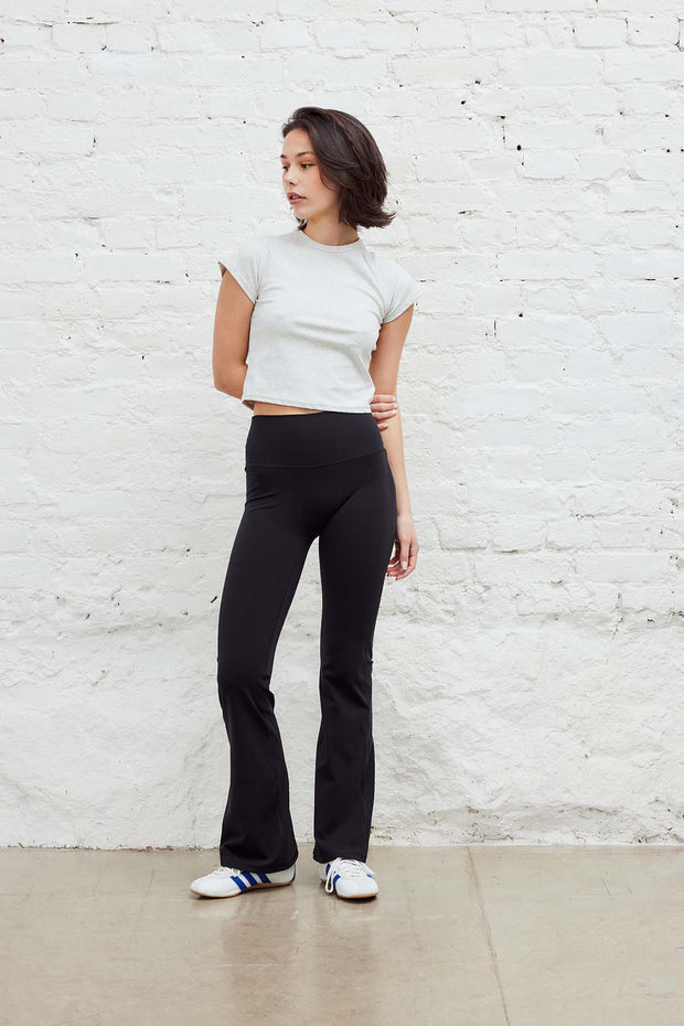 Ribbed Cropped Tee