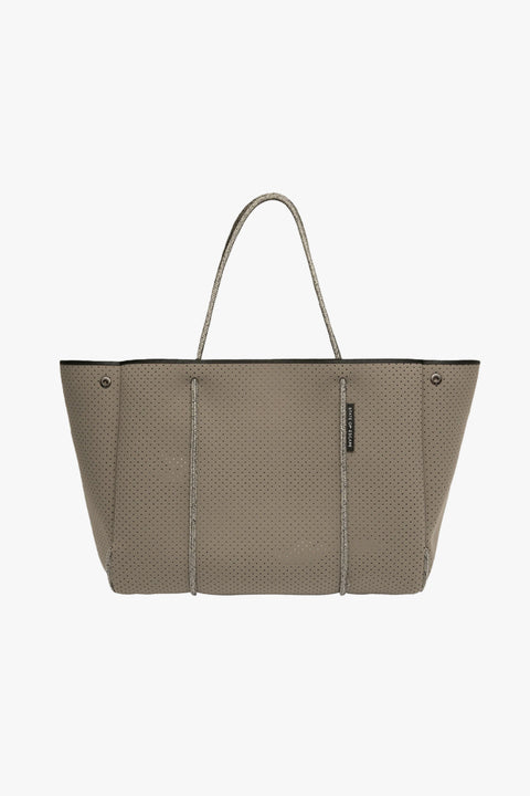 Escape Tote in Smoke