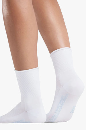 LITE RUN™ RIBBED QUARTER SOCK - WHITE WITH PAVILION BLUE
