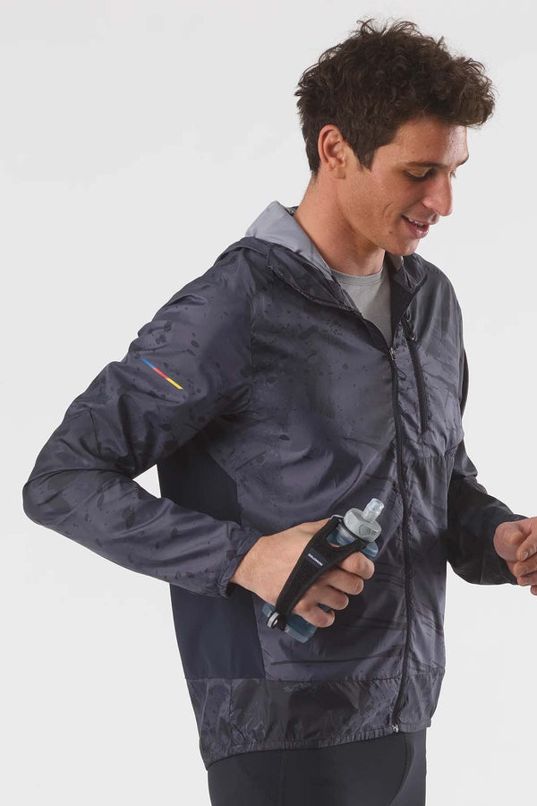 ACTIVE HANDHELD FLASK