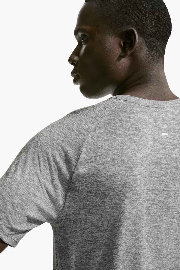 Men's Dri-FIT ADV Short-Sleeve Running Top