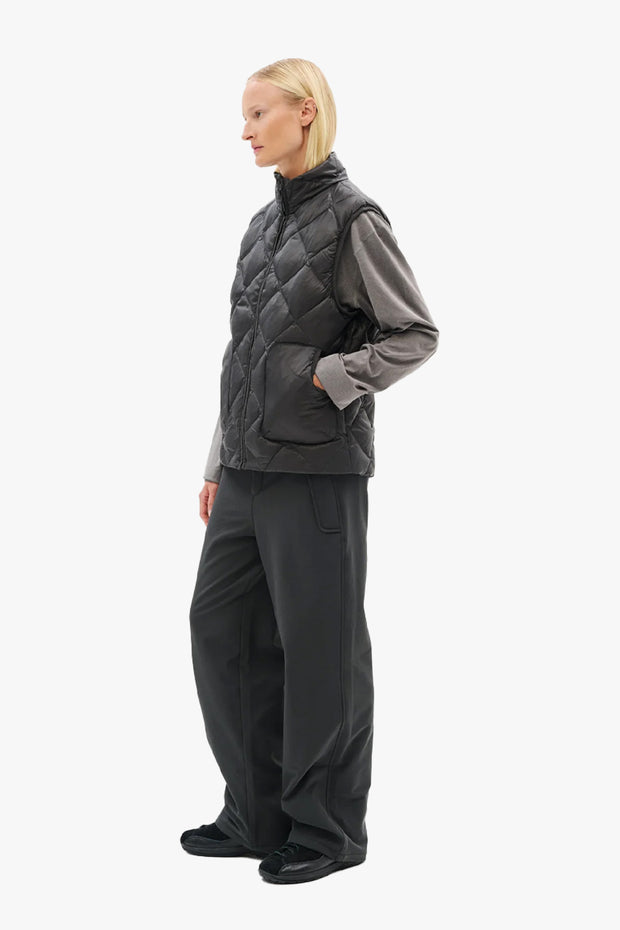 BASE LT DOWN VEST