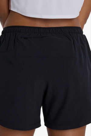 RC Essential Short 5" - Dame
