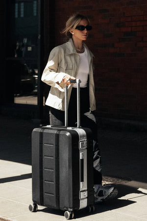 Framework Pro Check-in Luggage Medium