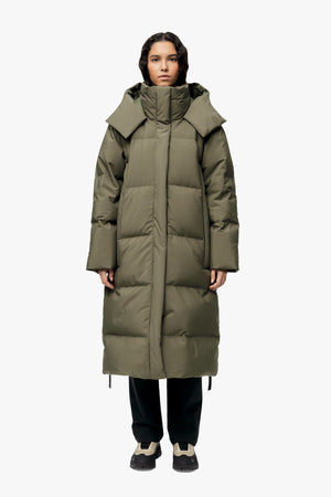 Stranda down coat