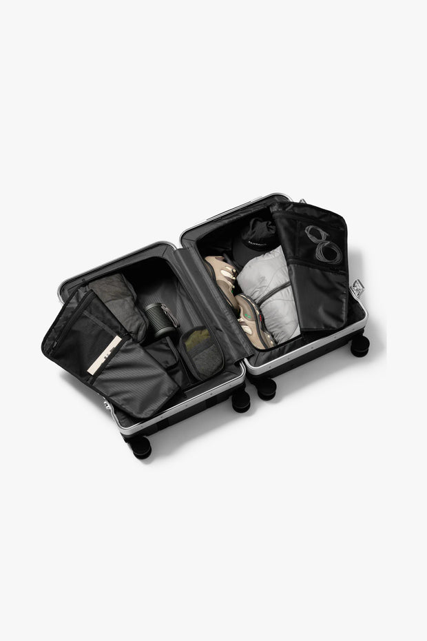 Ramverk Pro Check-in Luggage Medium