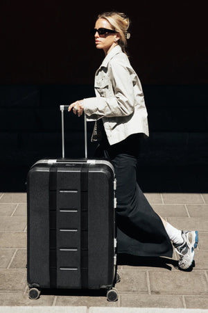 Framework Pro Check-in Luggage Large