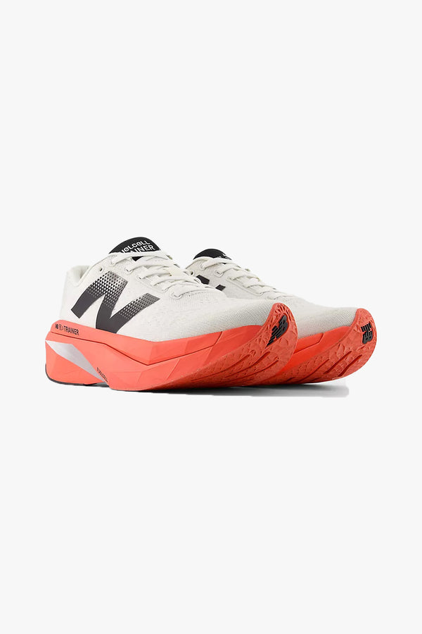 New Balance FuelCell SuperComp Trainer v3