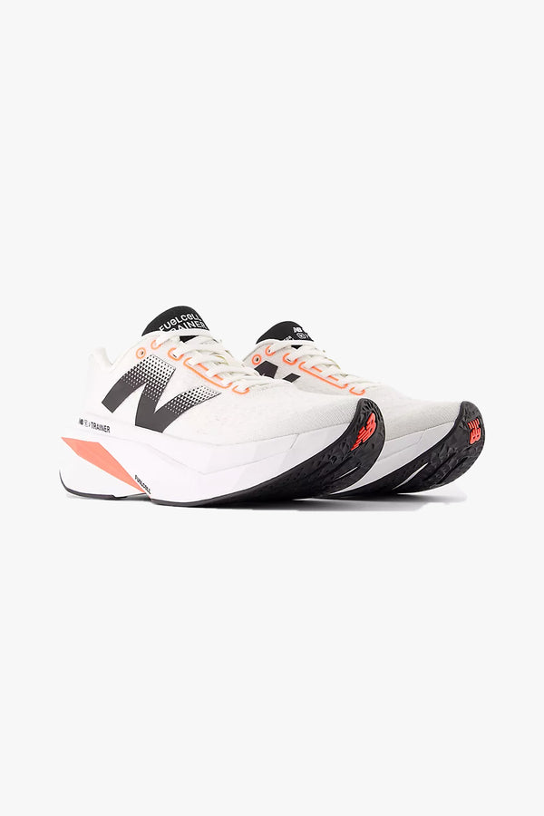 New Balance FuelCell SuperComp Trainer v3